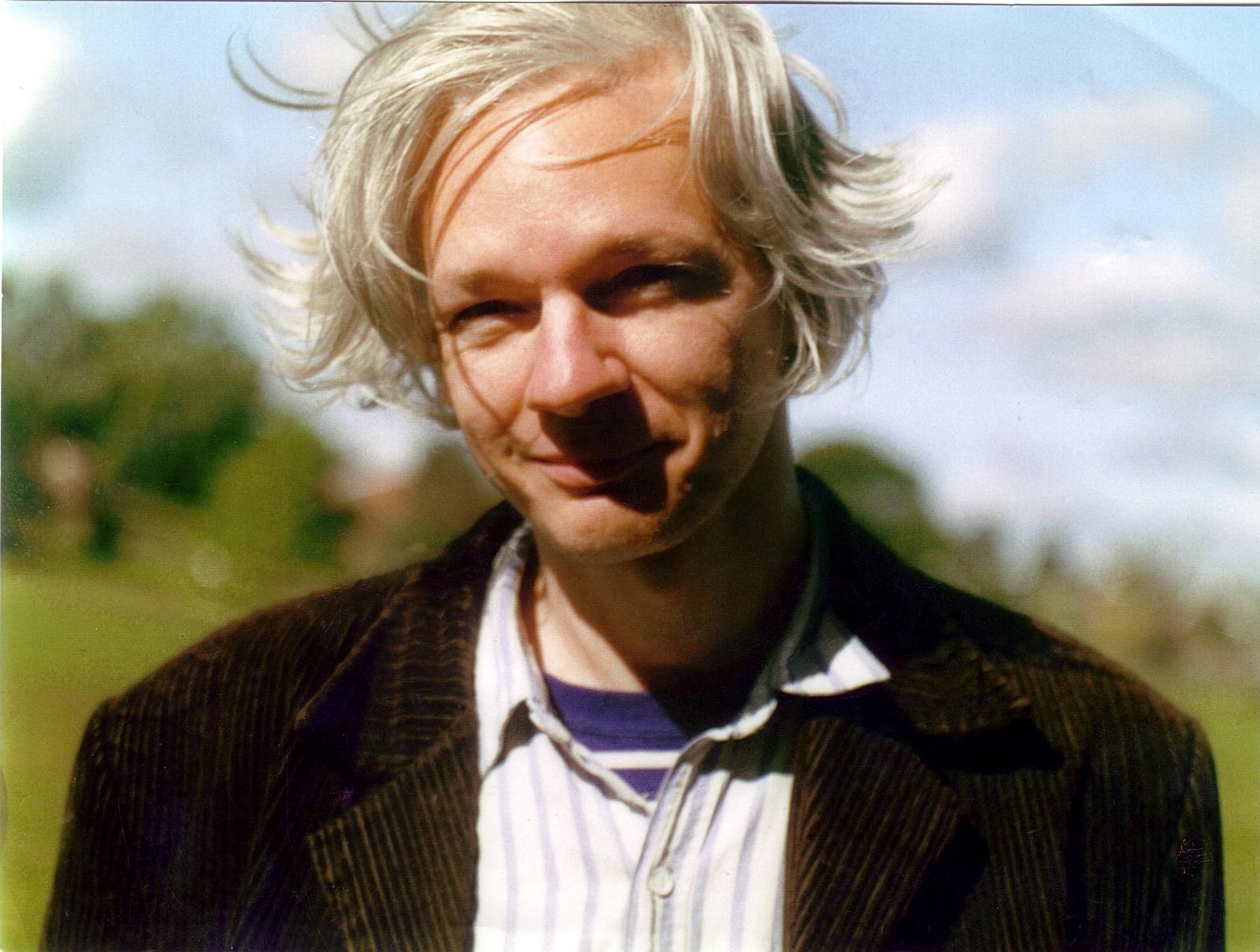 Julian_Assange_f2006-when he wrote